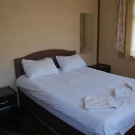 לינה וארוחת בוקר Cappadocian Special House (adults Only)