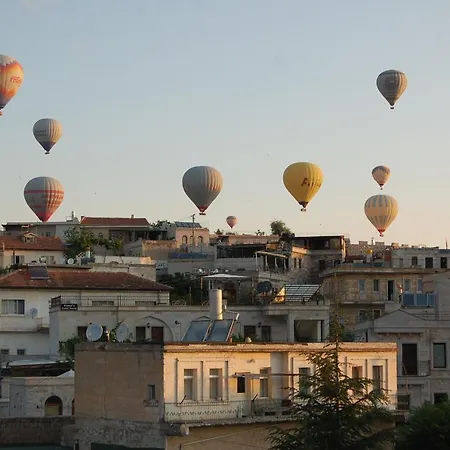 לינה וארוחת בוקר Cappadocian Special House (adults Only) גורמה