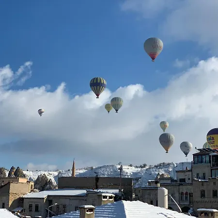 לינה וארוחת בוקר Cappadocian Special House (adults Only) גורמה